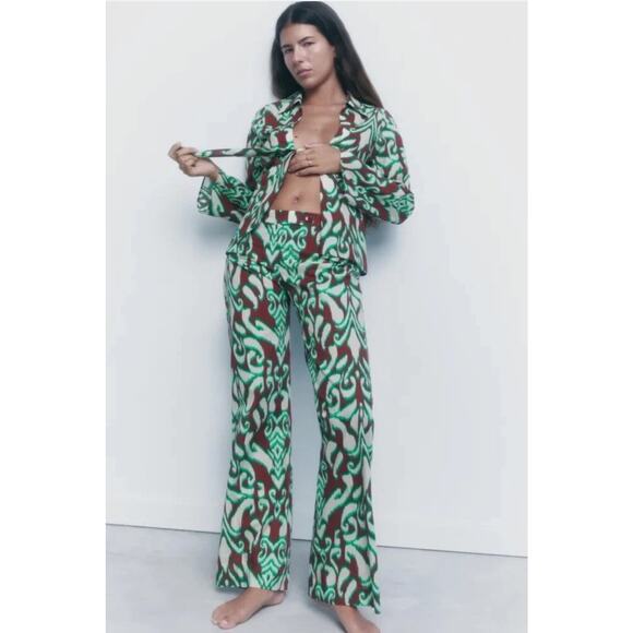 Zara Pants - ZARA - Pants with floral print